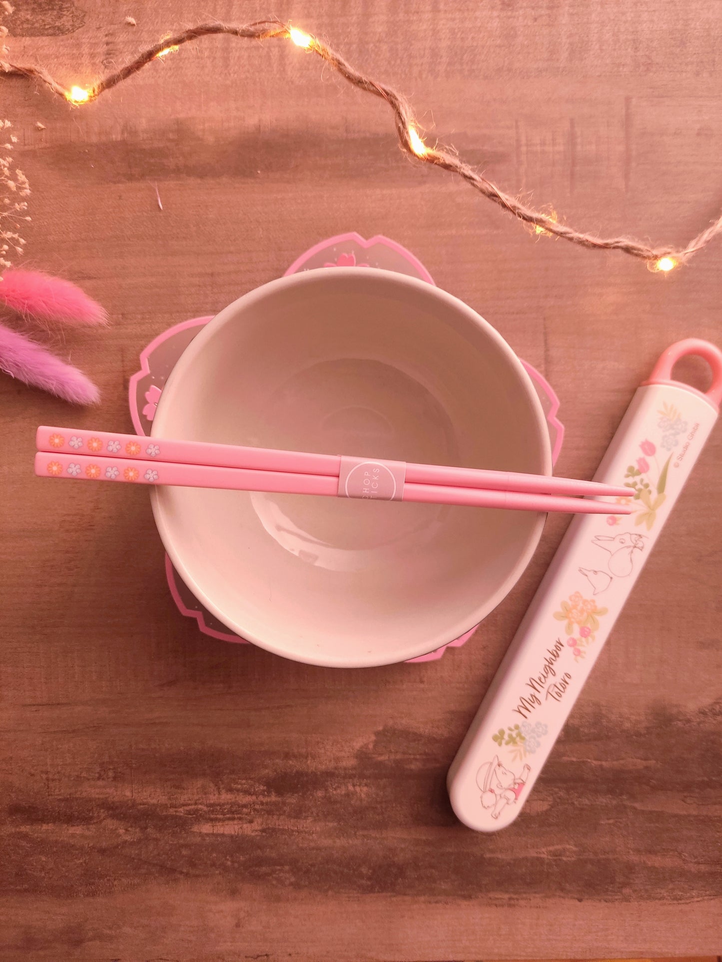 Boîte à Baguettes Totoro Fleurs - Mon Voisin Totoro - Set Baguettes Roses et Boîte - Cadeau Ghibli