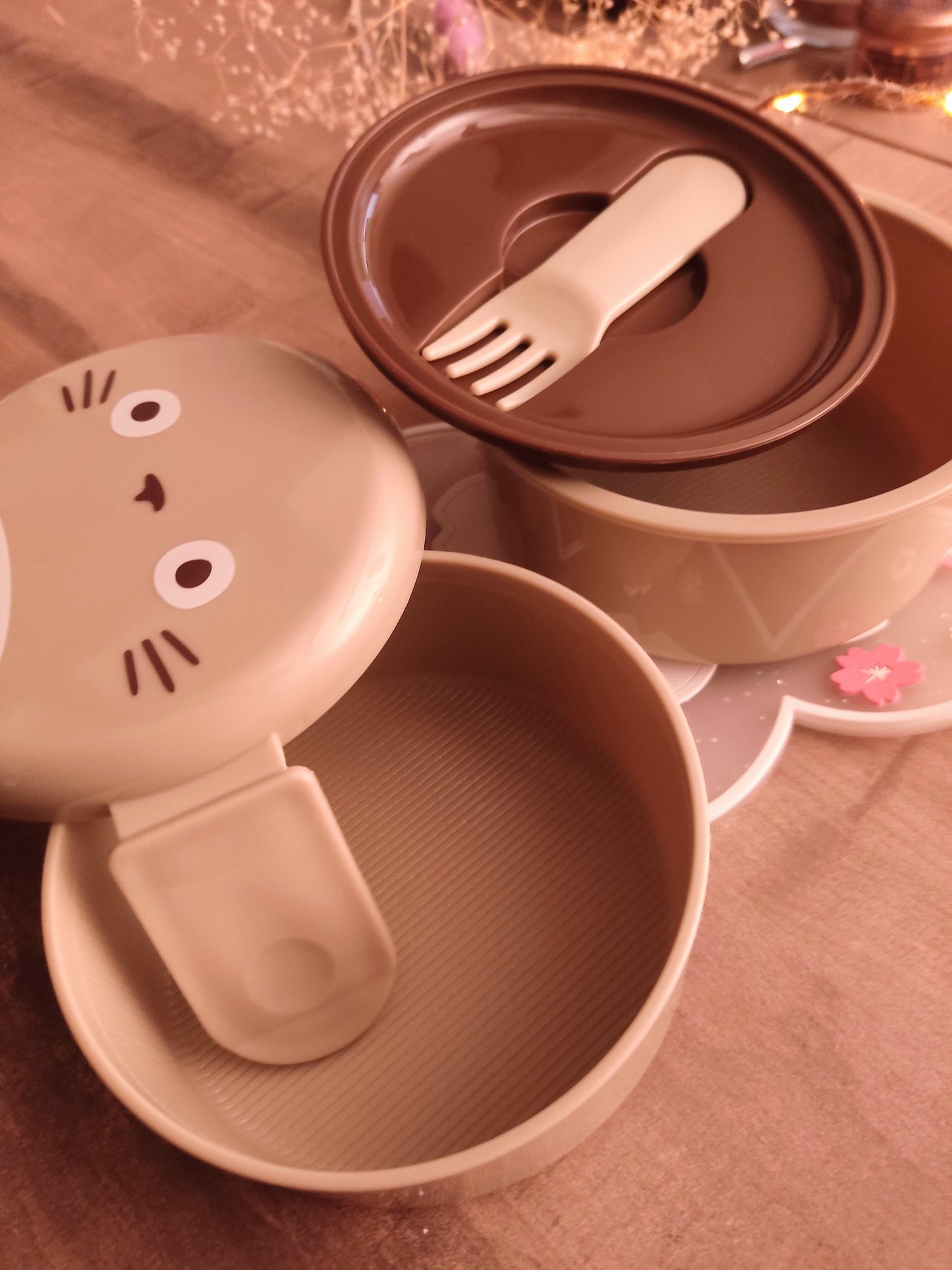 Boîte à Bento Totoro Ronde - Deux Niveaux - Fourchette Incluse - 250ml - Repas Ghibli Enfant & Adulte
