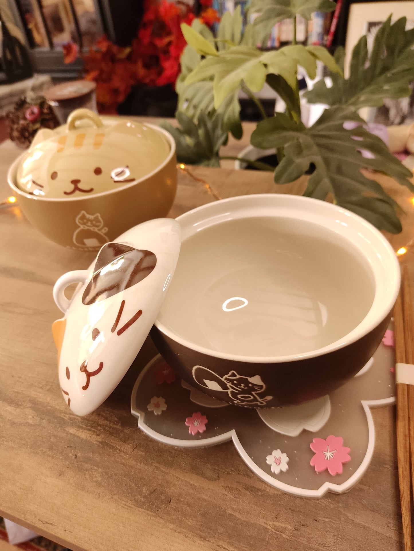 Bol à Soupe Ramen Chat Calico Kawaii avec Couvercle Céramique | Bol Japonais Mignon | Cadeau Amoureux des Chats