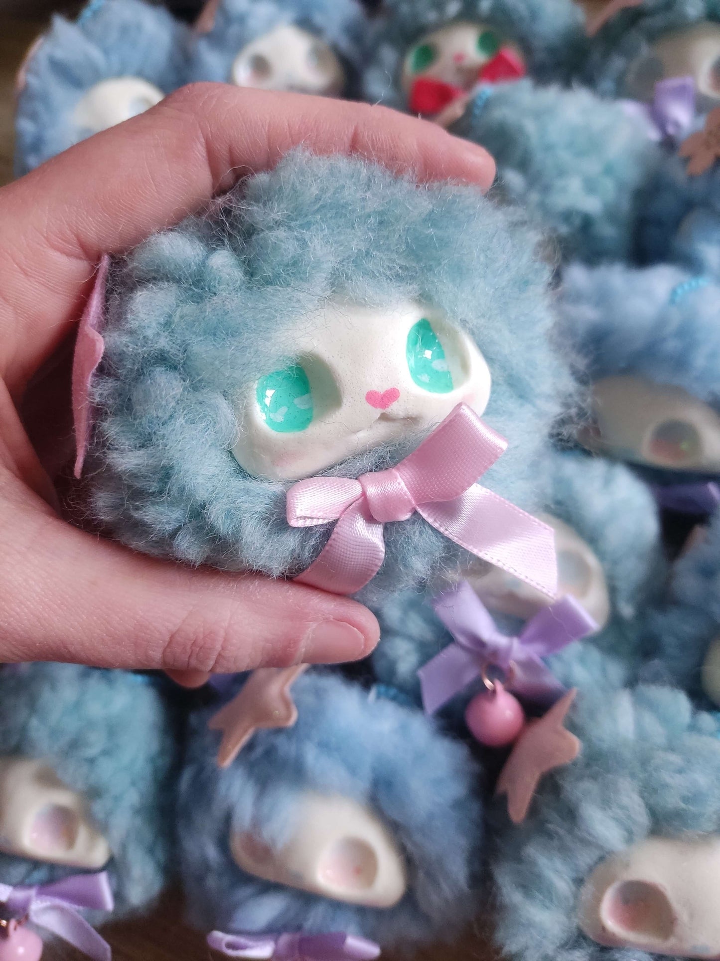 Flouffy peluche kawaii bleu FOMO