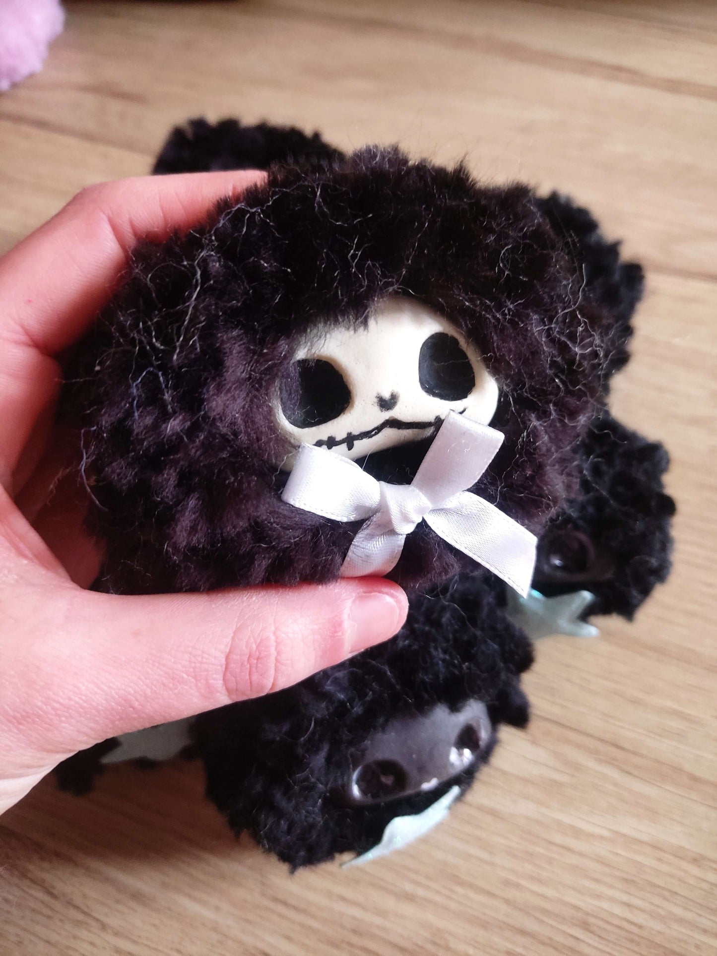Flouffy peluche kawaii Noir FOMO