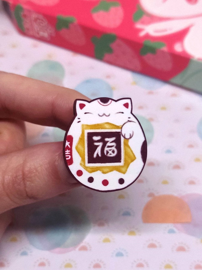 Pin's en Bois Virtual-Cat Maneki Neko - Badge Chat Japonais Porte-Bonheur Kawaii - Accessoire Tendance pour Vêtements et Sacs