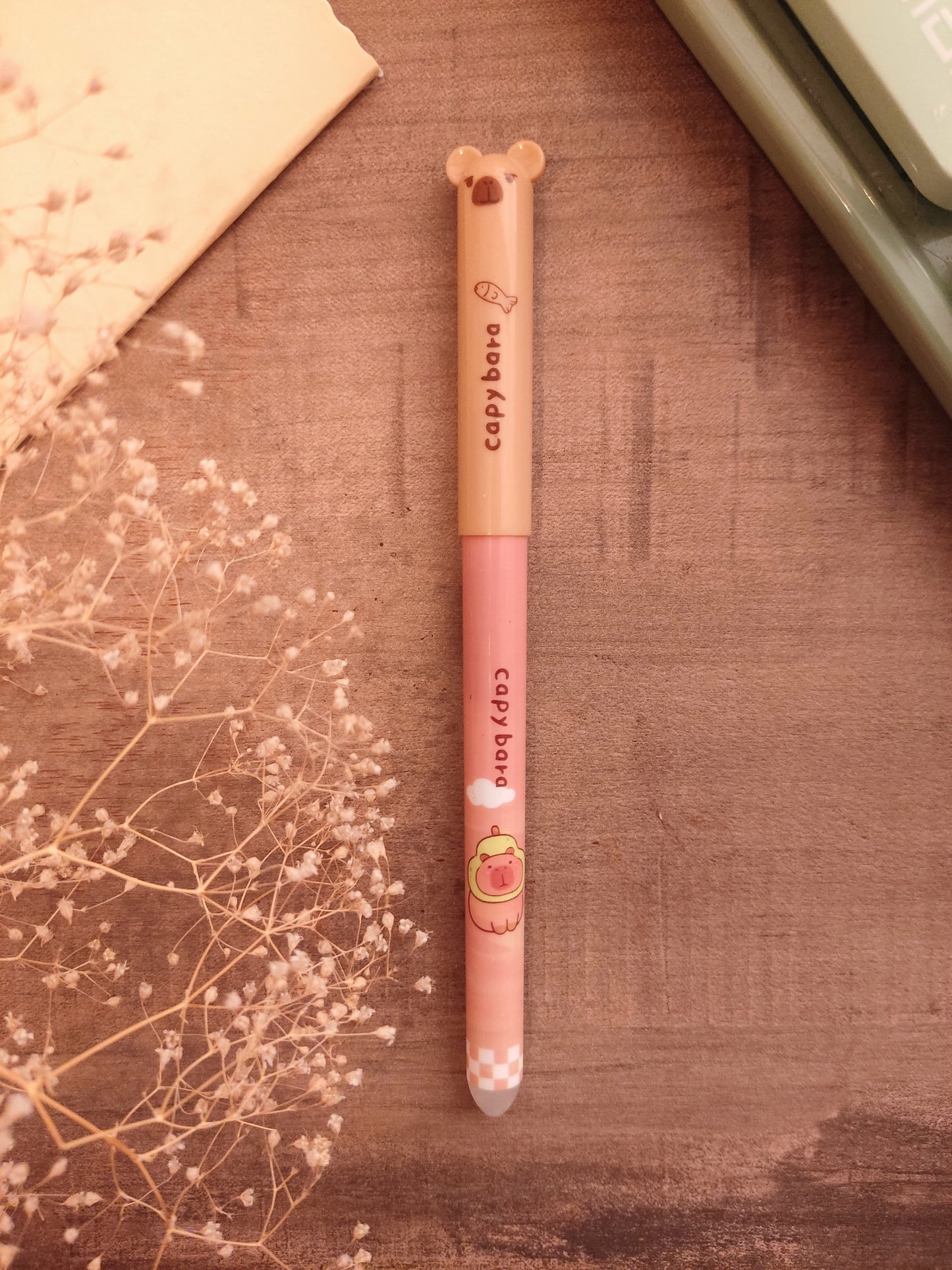 Stylo Gel Effaçable Capybara | Encre Noire Thermosensible | Gomme Intégrée | Accessoire Bureau Kawaii