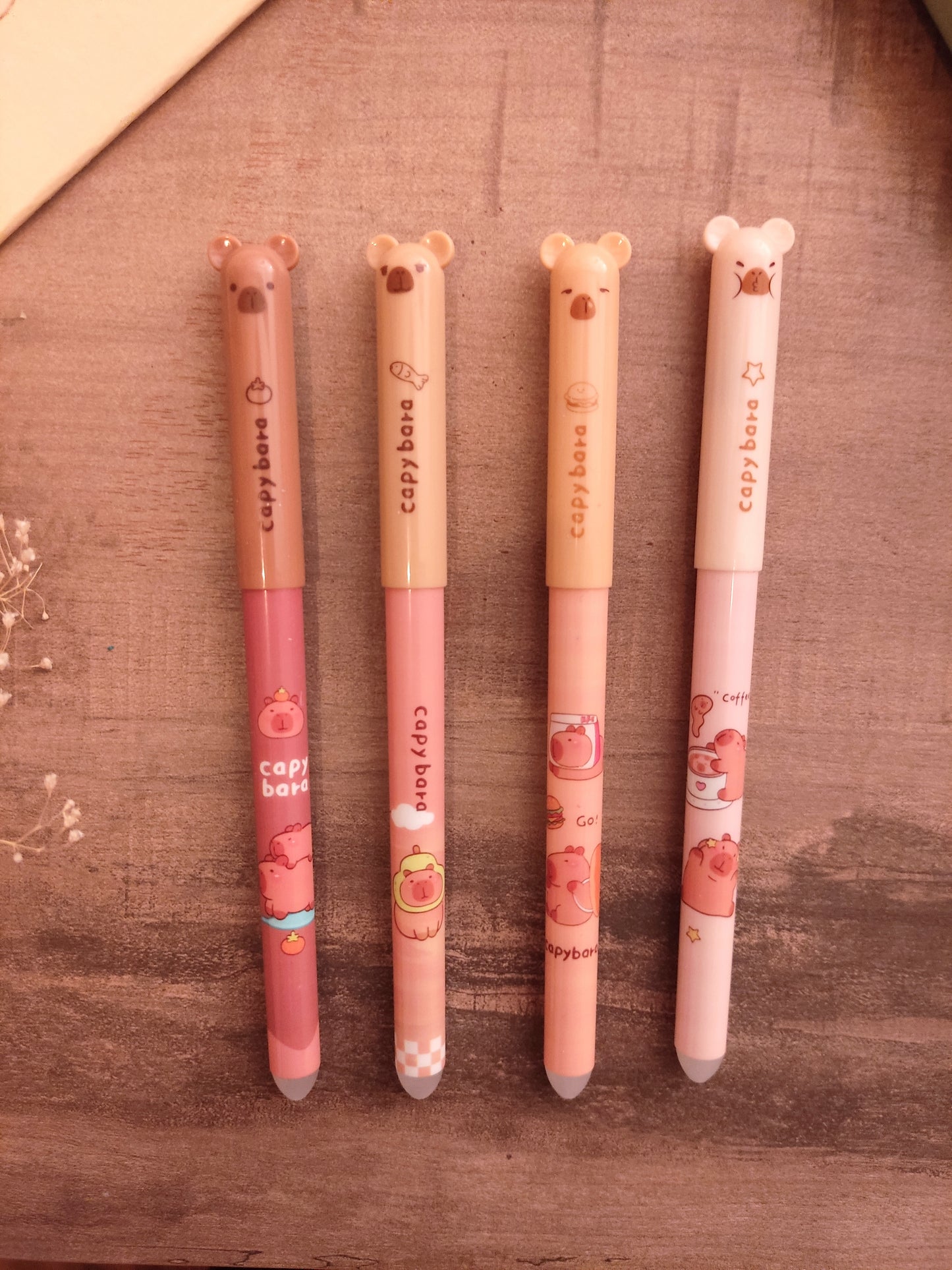 Stylo Gel Effaçable Capybara | Encre Noire Thermosensible | Gomme Intégrée | Accessoire Bureau Kawaii