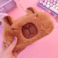Trousse d'école tout douce en peluche capybara pour la rentrée.