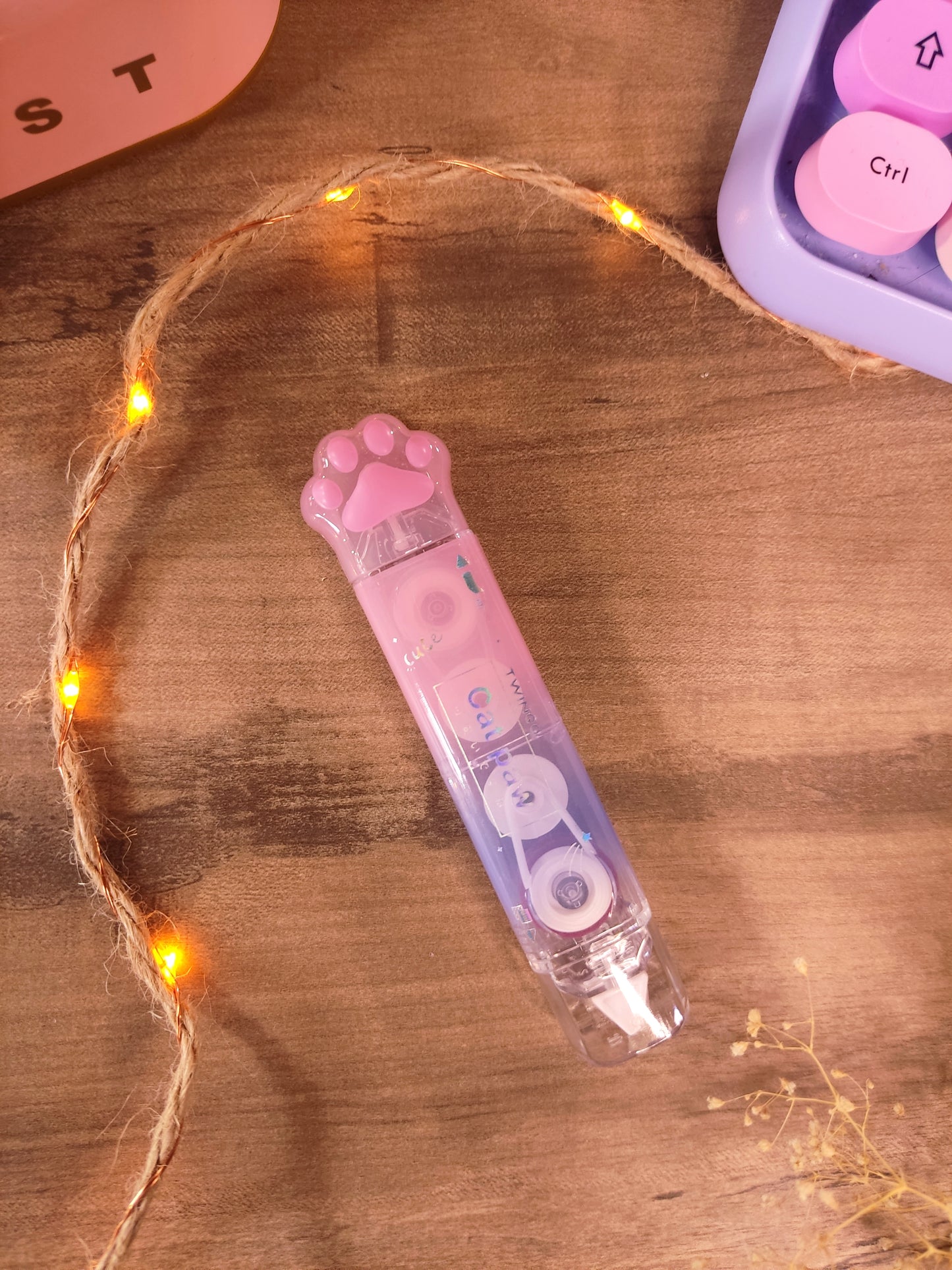 Crayon patte de chat 2-en-1 Typex et Colle Roller | Accessoire Bureau Pratique & Original