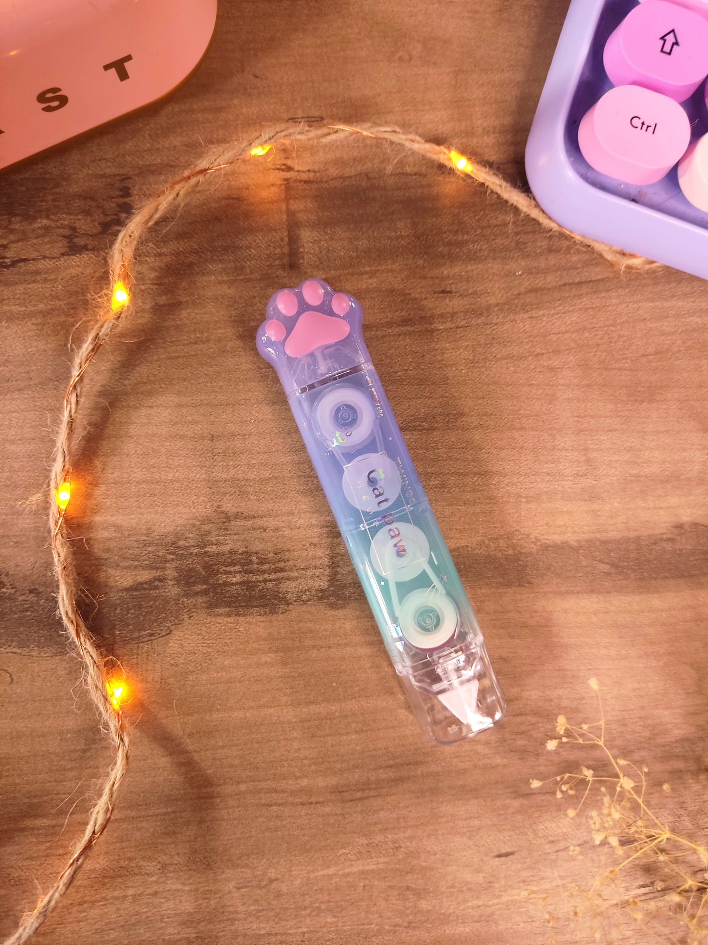 Crayon patte de chat 2-en-1 Typex et Colle Roller | Accessoire Bureau Pratique & Original